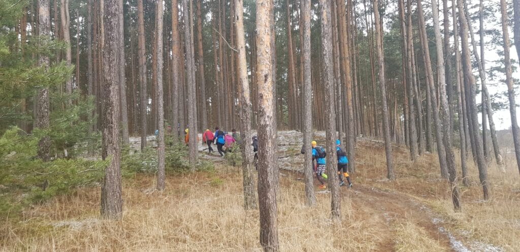 Bieg inny niż wszystkie. Ruszyły zapisy na wiosenną edycję Warta Trail 24 w Patrzykowie 3