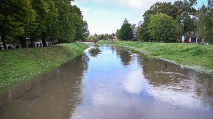 Opady w Częstochowie i okolicy. Tylko w sobotę służby odnotowały około 400 interwencji 1